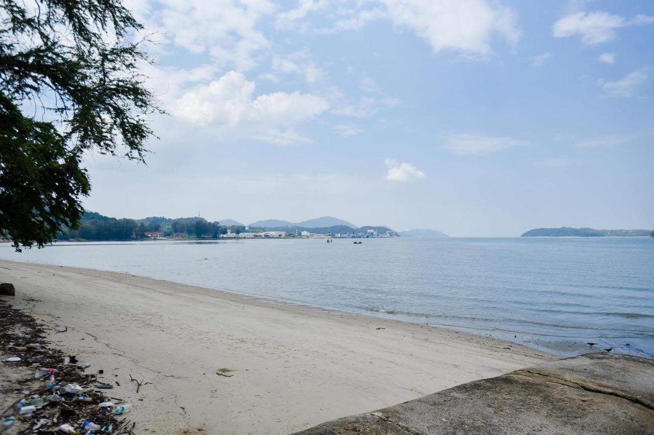 Lumut Suites Экстерьер фото
