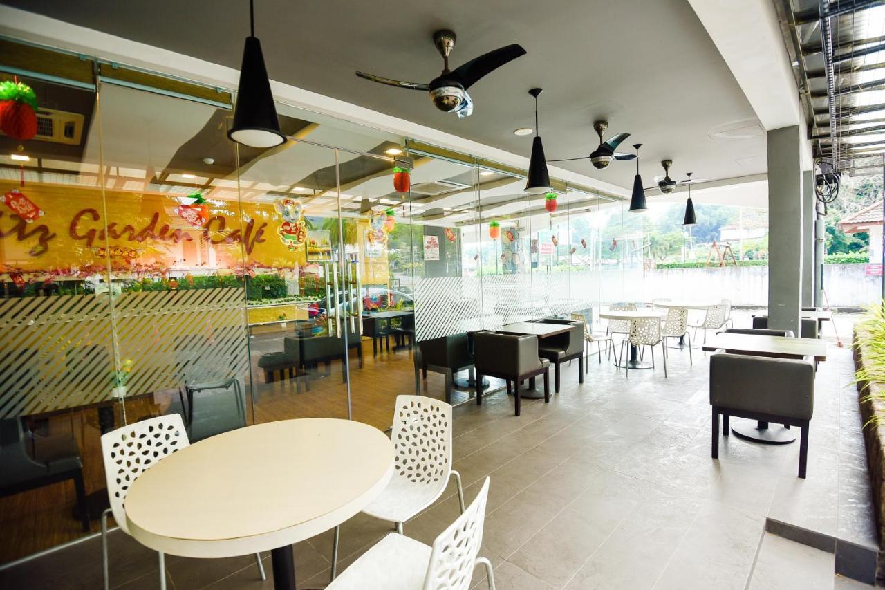 Lumut Suites Экстерьер фото