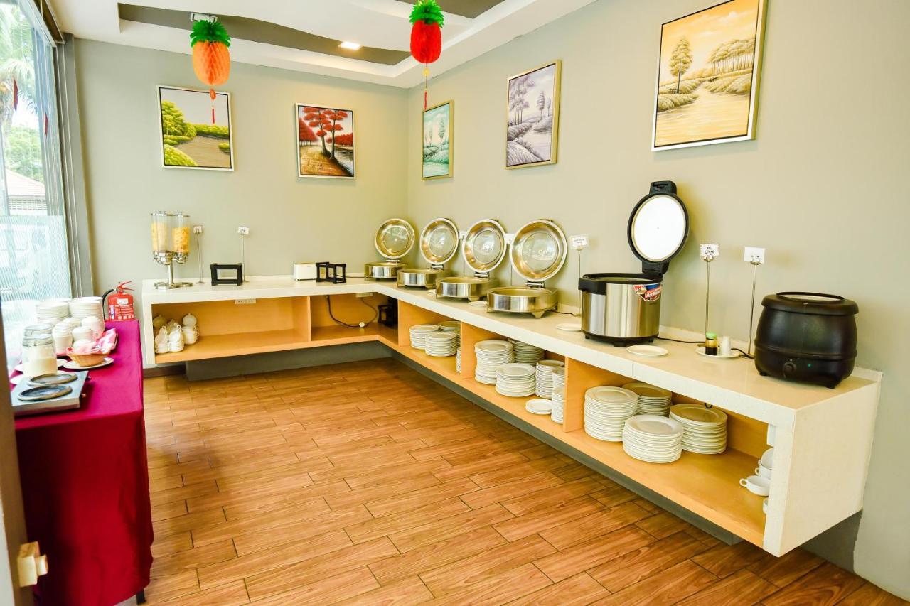 Lumut Suites Экстерьер фото